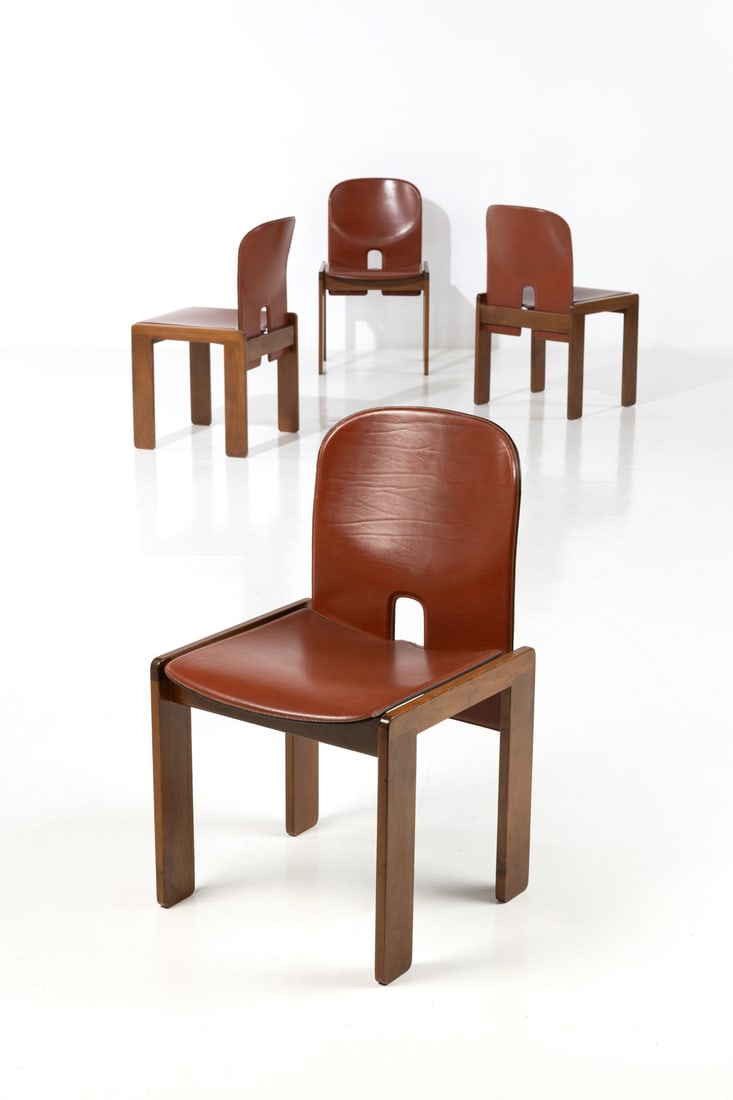 Carlo Scarpa (1906-1978) Set of four chairs - Model 121 Walnut and leather Cassina edition (1 of 4)