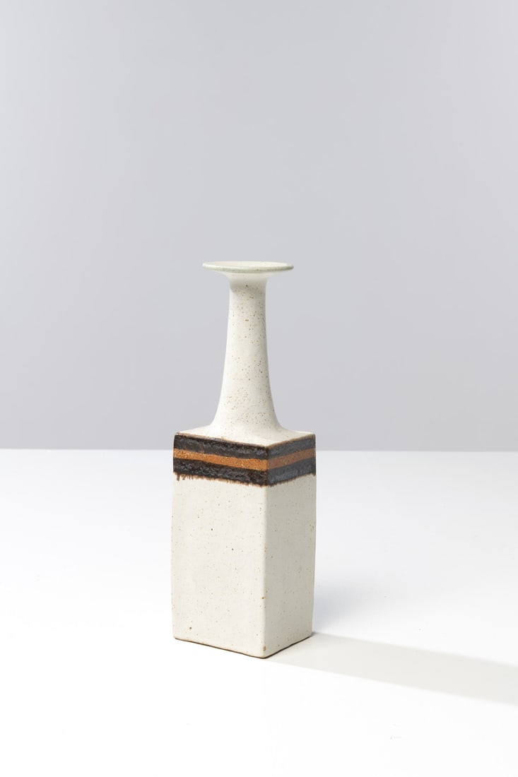 Bruno Gambone (born 1936) Single-flower vase Glazed stoneware Signed on the reverse ‘Gambone: Bruno Gambone (born 1936)Single-flower vaseGlazed stonewareSigned on the reverse ‘Gambone Italy’Design created circa 1970H 27 × W 8.5 × D 6.5 cm