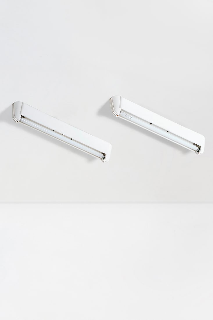 Osvaldo Borsani (1911-1985) Pair of ceiling lamps (1 of 1)