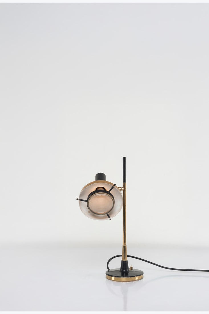 Oscar Torlasco (1934-2004) Table Lamp - Model '553' Brass, lacquered aluminum, and crystal Lumi: Oscar Torlasco (1934-2004)Table Lamp - Model '553'Brass, lacquered aluminum, and crystalLumi EditionDesigned circa 1950H 59 × W 29 × D 19 cm