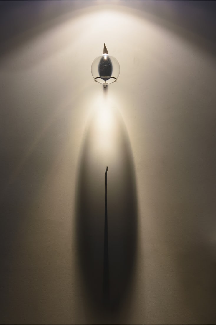 Fabrizio Corneli (born in 1958) Laboratorio - correre incontro al sole, 2003: Fabrizio Corneli (born in 1958)Laboratorio - correre incontro al sole, 2003Light sculptureGlass, metal, lamp and transformerDiameter : 120 cmProvenance : Galerie Artiscope, Brussels, 2003