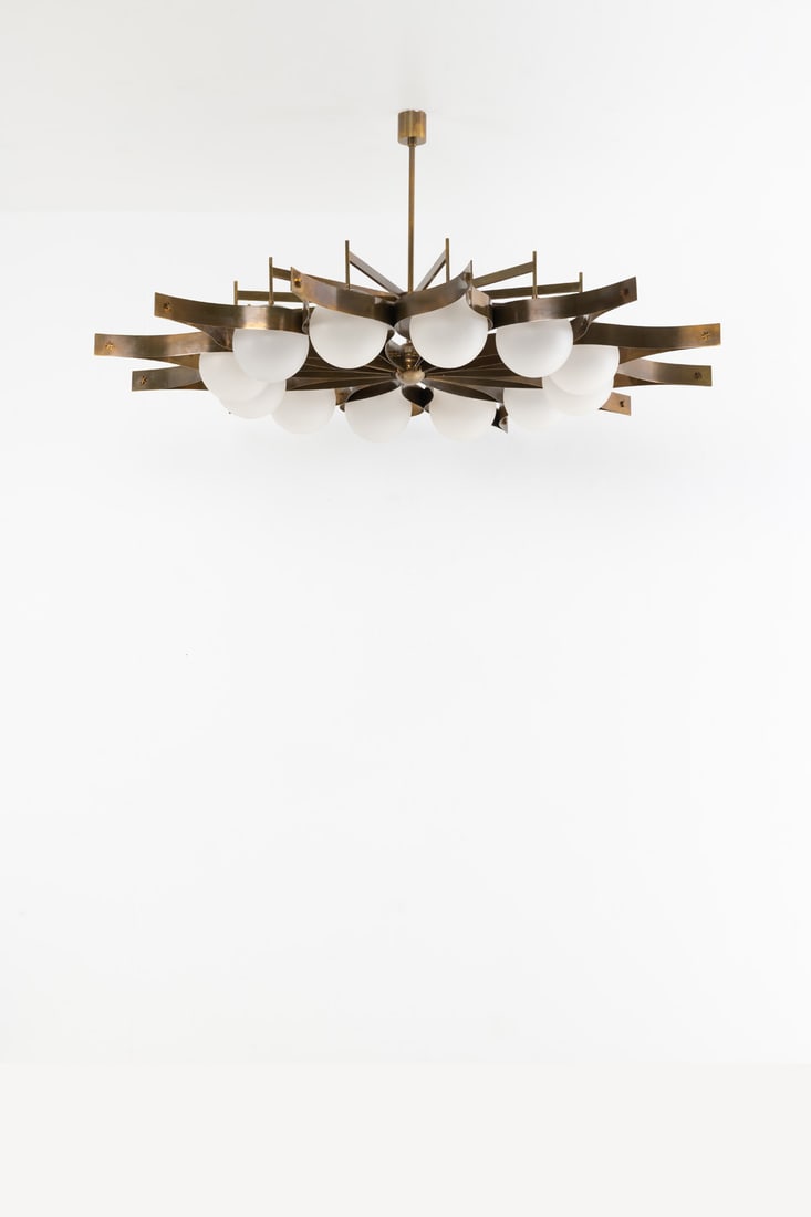 Gio Ponti (1891-1979) Suspension with 12 lamps - 'Pavone' model (1 of 2)