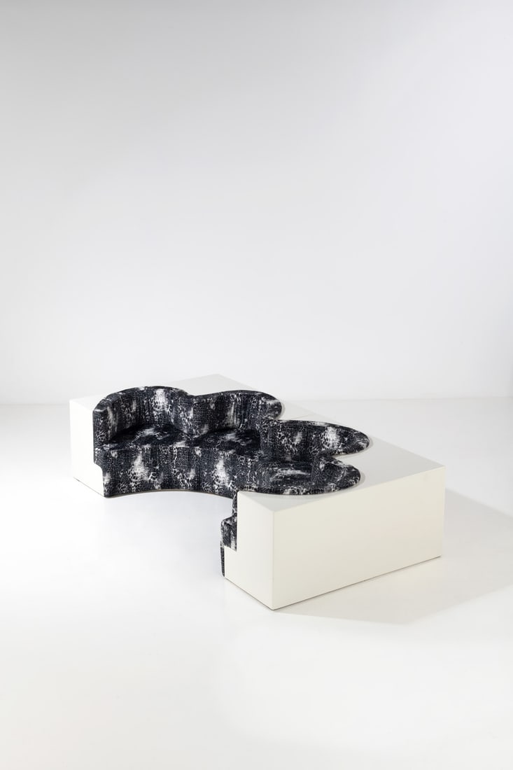 Archizoom Associati (active 1966-1974) Modular sofa - "Safari" model Lacquered fiberglass and velvet (1 of 2)
