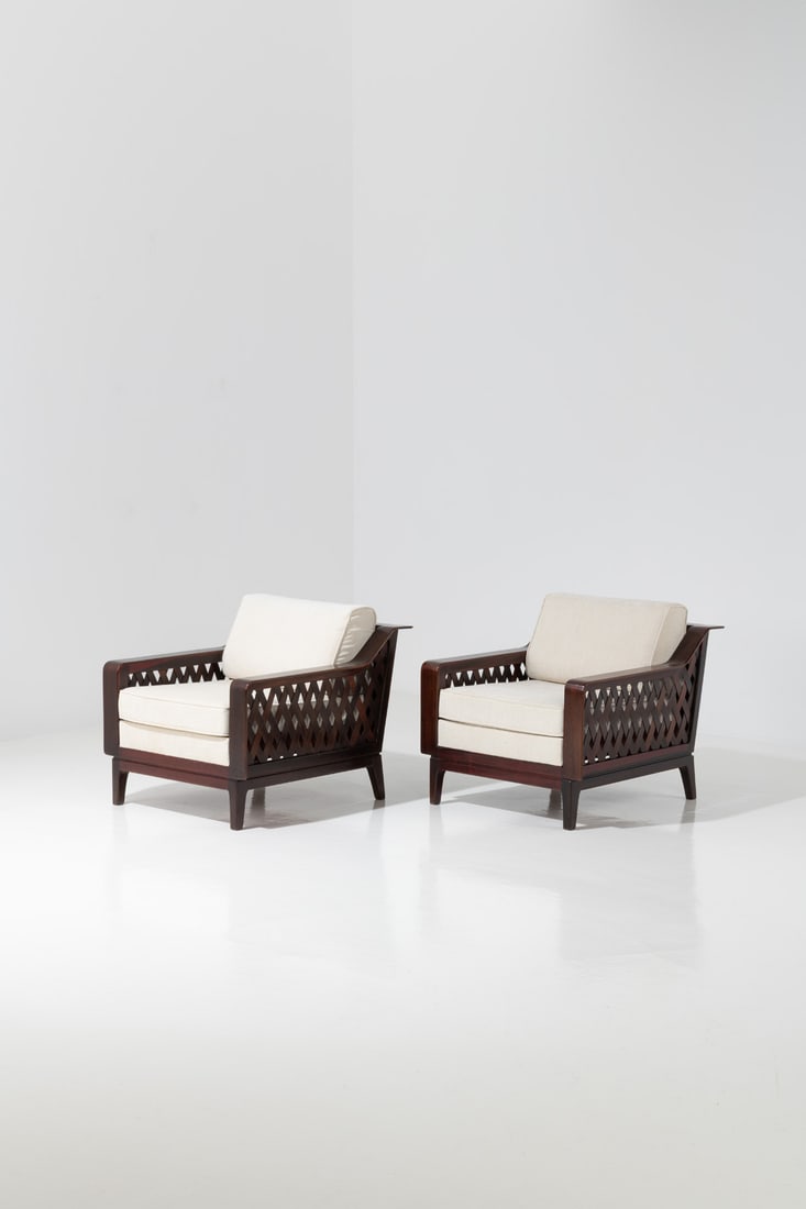 Paolo Buffa (1903-1970) Pair of armchairs (1 of 2)