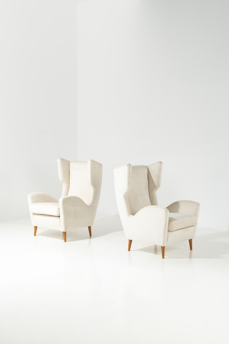 Gio Ponti (1891-1979) Pair of armchairs (1 of 1)