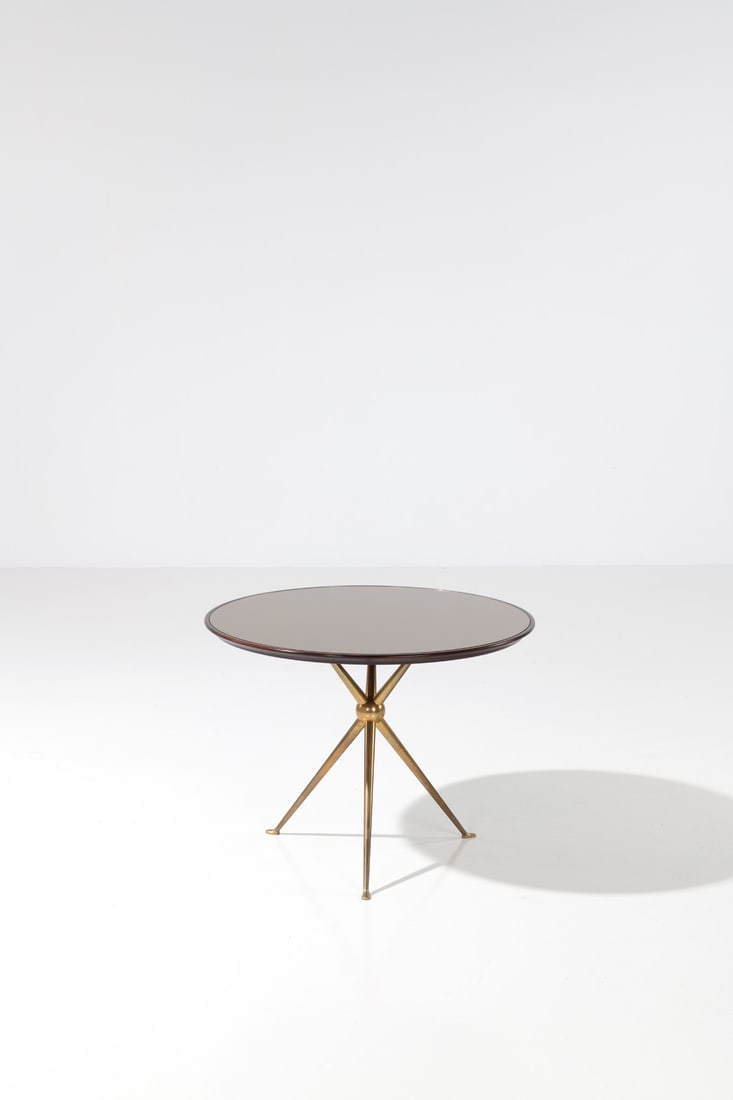 Osvaldo Borsani (1911-1985) Side table (1 of 1)