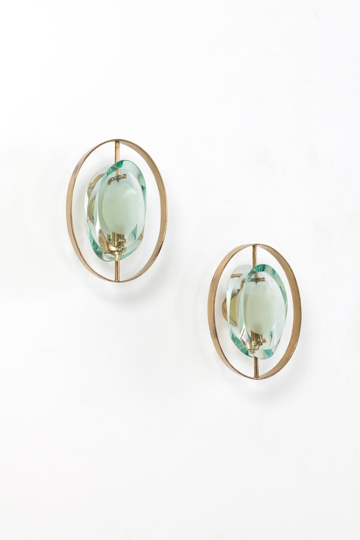 Max Ingrand (1908-1969) Pair of sconces - Model 2240, 'Micro': Max Ingrand (1908-1969)Pair of sconces - Model 2240, 'Micro'Brass, glass and frosted glassEdited by Fontana ArteModel created circa 1960H 30×L 22×W 14cmBibliography: P.-E. Martin-Vivier, 'Ma