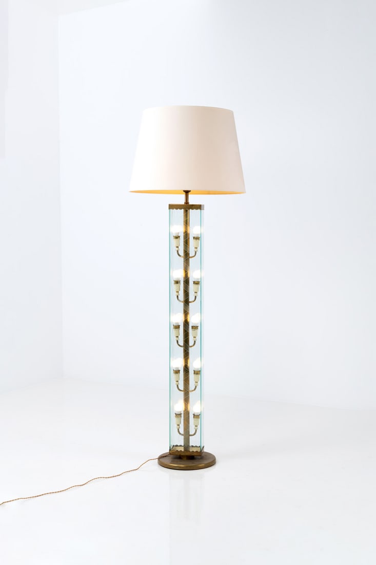 Pietro Chiesa (1879-1959) Floor lamp (1 of 2)