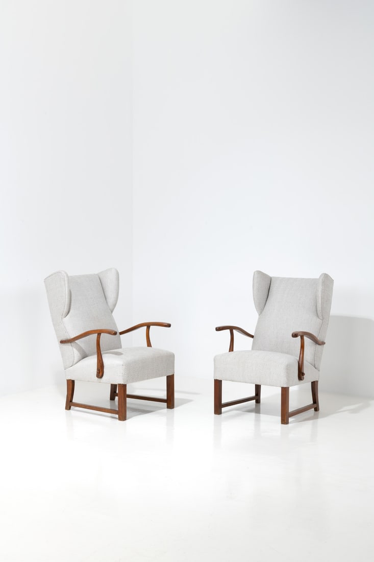 x Paolo Buffa (1903-1970) Pair of armchairs (1 of 2)