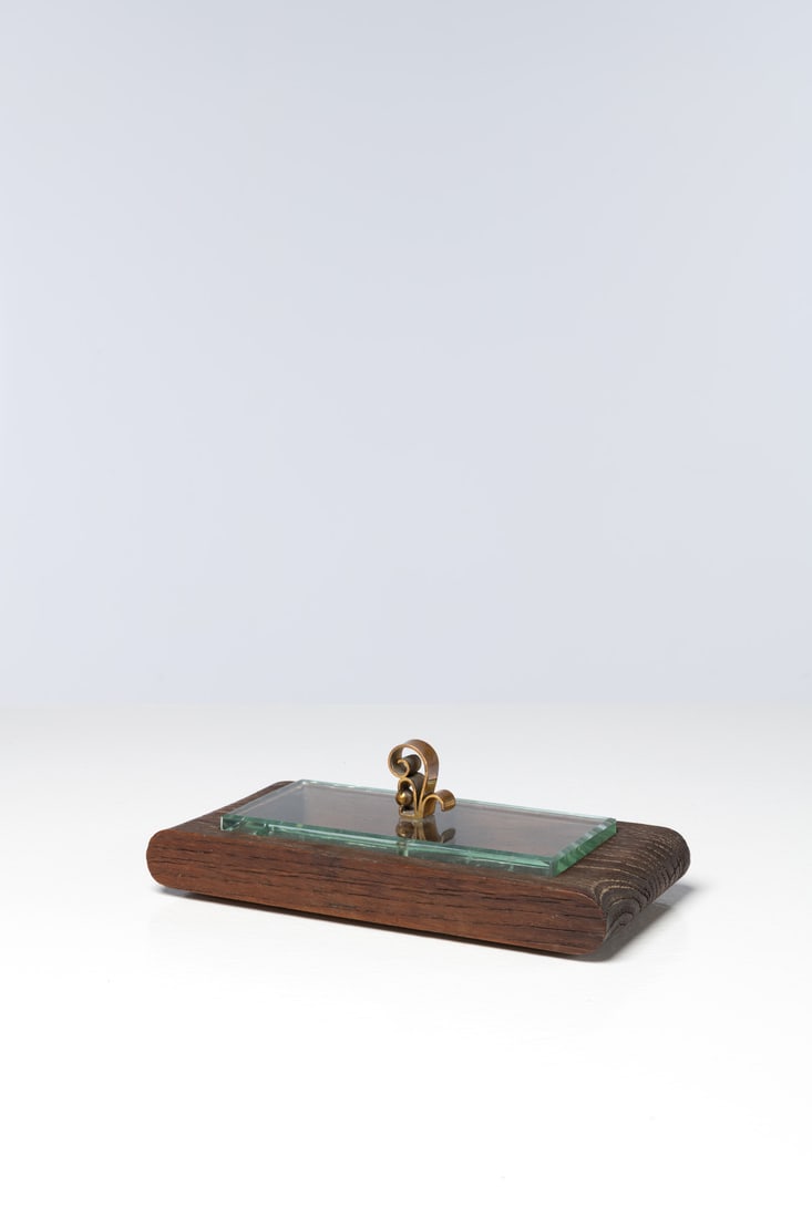 Fontana Arte (Edited by, 20th c.) Box: Fontana Arte (Edited by, 20th c.)BoxWood, glass and brassEdited by Fontana ArteModel created in the 1940sH 9×L 26,5×W 13 cm