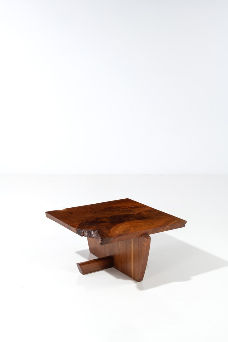 xx George Nakashima (1905-1990) Coffee table - 'Greenrock' Model (1 of 3)