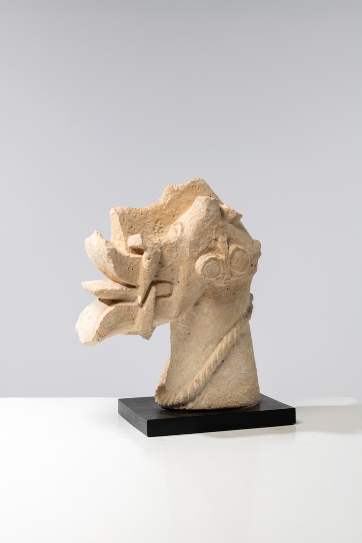 Indonesian production, Nias people (19th-20th c.) Lasara head: Indonesian production, Nias people (19th-20th c.)Lasara headLimestone19th - 20th c.H 55 × L 48 × W 23 cmNote: The island of Nias, southwest of Sumatra, isrenowned for its rich megalithic