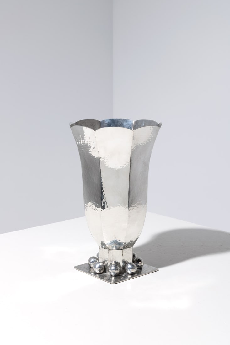 Jean Després (1889-1980) Vase (1 of 1)