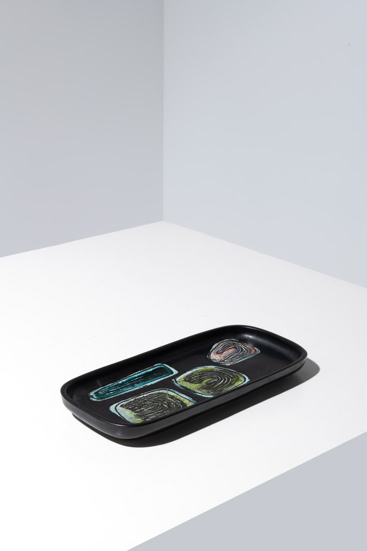 Georges Jouve (1910-1964) Dish: Georges Jouve (1910-1964)DishGlazed ceramicIncised signature, 'Jouve' and Alpha on the undersideModel created circa 1950H 3,5 × L 37 × W 17 cmBibliography: 'Georges Jouve', K. Lacquemant,