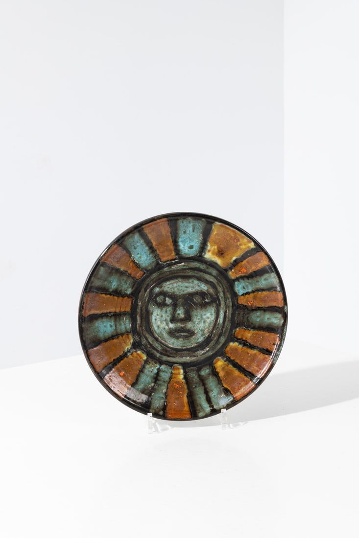 xx Pierre Székely (1923-2001), Vera Székely (1919-1994) & André Borderie (1923-1998): xx Pierre Székely (1923-2001), Vera Székely (1919-1994) & André Borderie (1923-1998)DishGlazed ceramicIncised signature, 'Borderie - Szekely' and inscribed with 'Noël 1950' on the