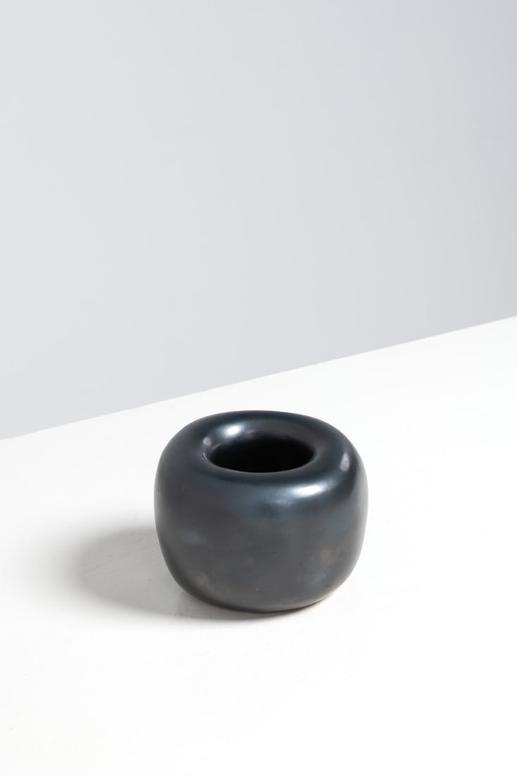 Georges Jouve (1910-1964) 'Galet' vase: Georges Jouve (1910-1964)'Galet' vaseGlazed ceramicIncised signature, 'Jouve' and Alpha on the undersideModel created in 1957H 10 × Ø 13 cmBibliography:- 'Georges Jouve', P. Jousse, Galerie