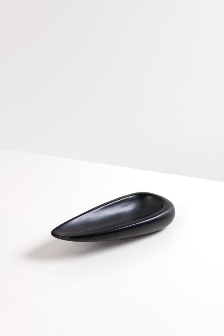 Georges Jouve (1910-1964) 'Hache' dish (1 of 1)