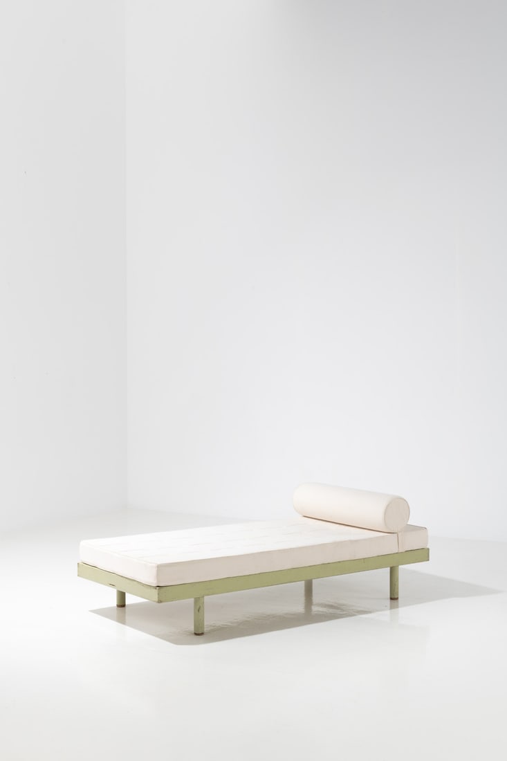 Jean Prouvé (1901-1984) SCAL bed, no. 450: Jean Prouvé (1901-1984)SCAL bed, no. 450Metal sheet and lacquered steel tube and fabricManufactured by the Ateliers Jean ProuvéModel created in 1951H 58 × L 179 × W 80 cmBibliograp