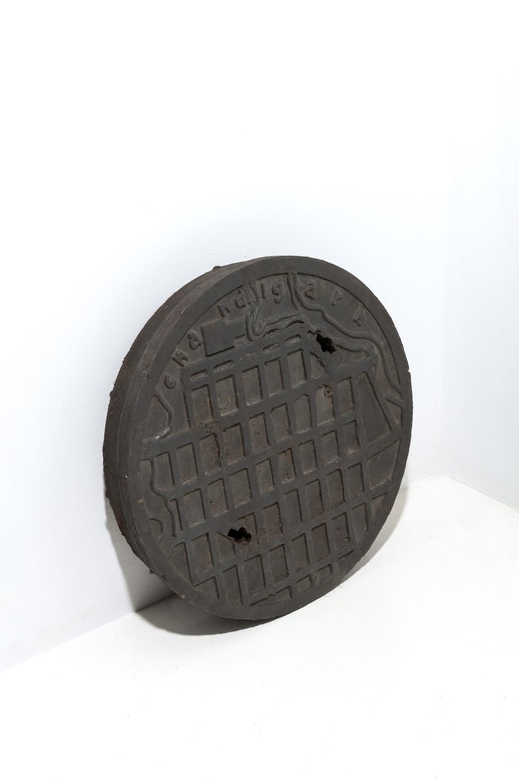 Le Corbusier (Charles-Édouard Jeanneret-Gris, 1887-1965) 'Manhole cover': Le Corbusier (Charles-Édouard Jeanneret-Gris, 1887-1965)'Manhole cover'Cast metalModel created circa 1951-1954H 63 × Ø 10 cmProvenance: Chandigarh, IndiaBibliography:- 'Chandigarh revea
