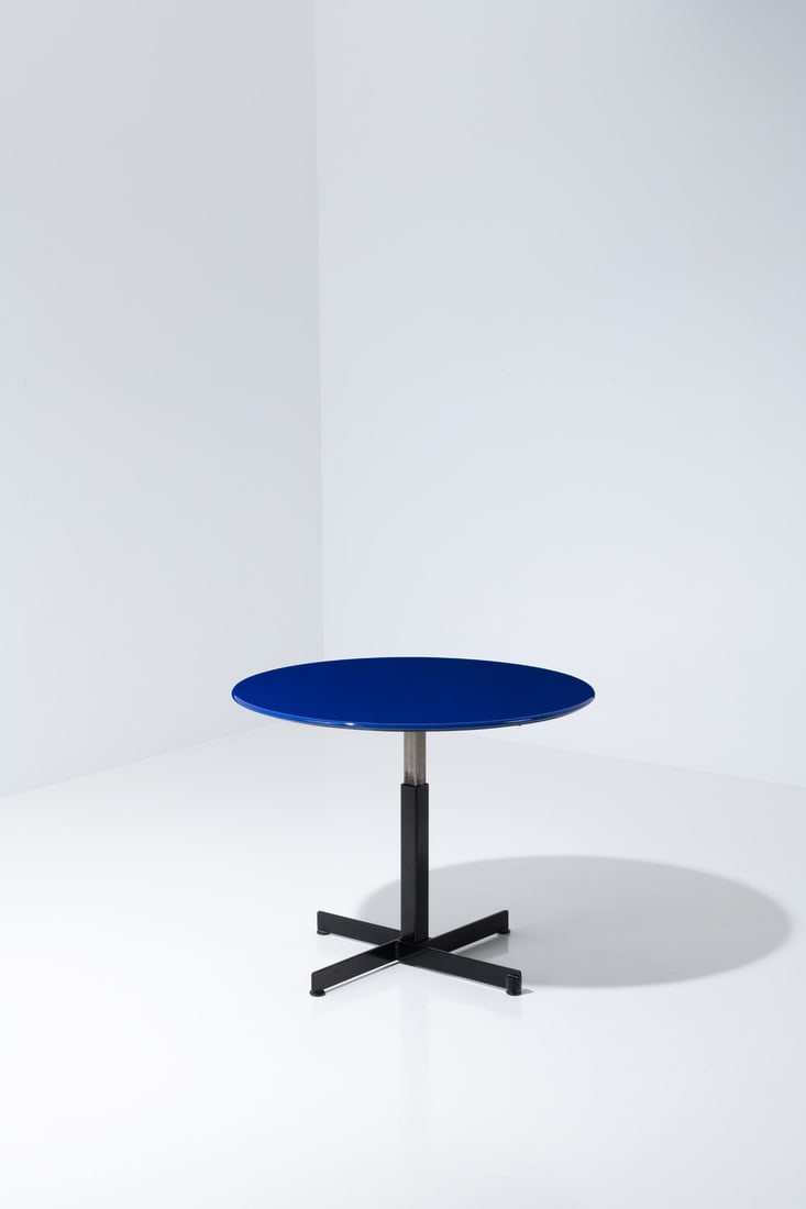 Charlotte Perriand (1903-1999) Telescopic table with screw jack (1 of 1)