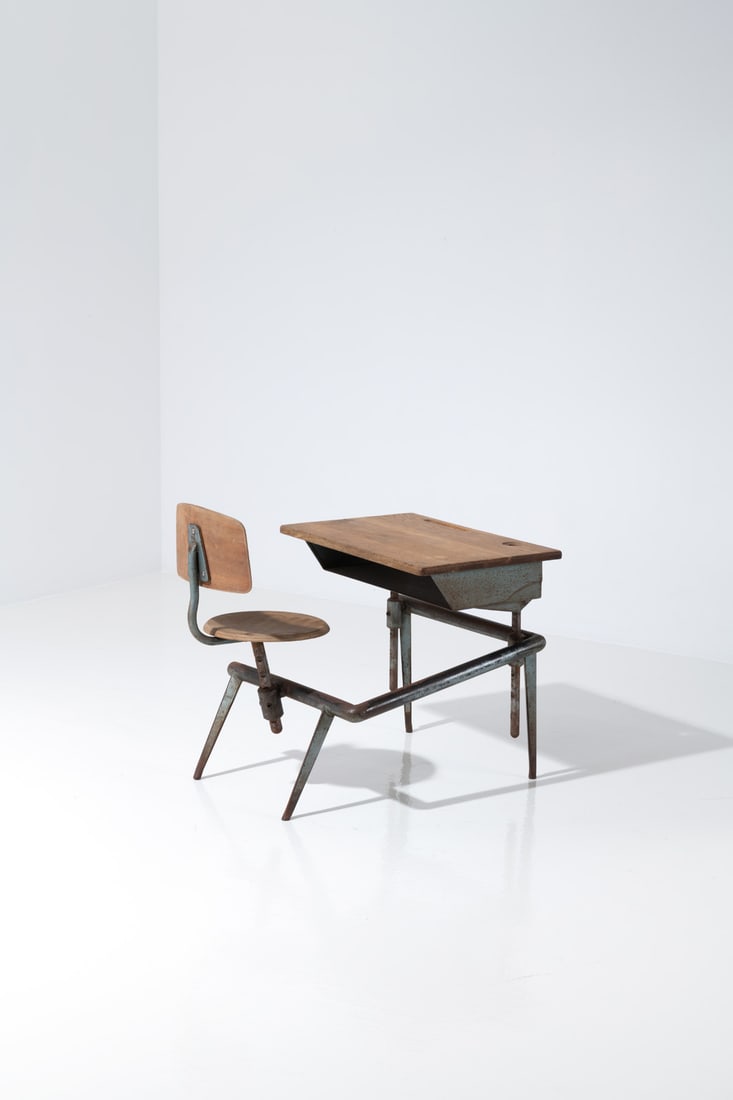 Jean Prouvé (1901-1984) Lectern, model no. 800 (1 of 1)