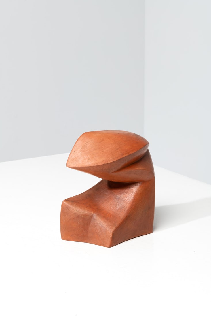 Valentine Schlegel (1925-2021) Sculpture: Valentine Schlegel (1925-2021)SculptureGlazed ceramicIncised signature, 'V. Schlegel' and dated 'Sept. 1964' on the undersideModel created in 1964H 18 × L 16 × W 12 cmProvenance: Rémy L