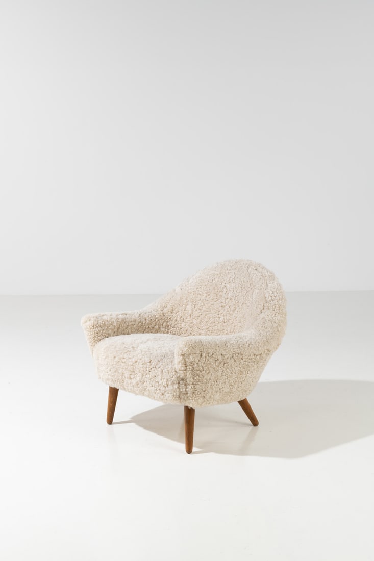 x Ib Kofod-Larsen (1921-2003) Armchair (1 of 1)