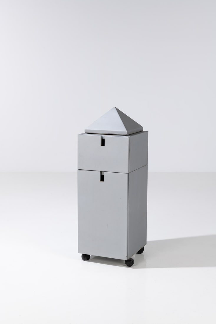 Philippe Starck (born in 1949) Cabinet - ‘Théâtre du Monde’ model Metal XO (1 of 1)