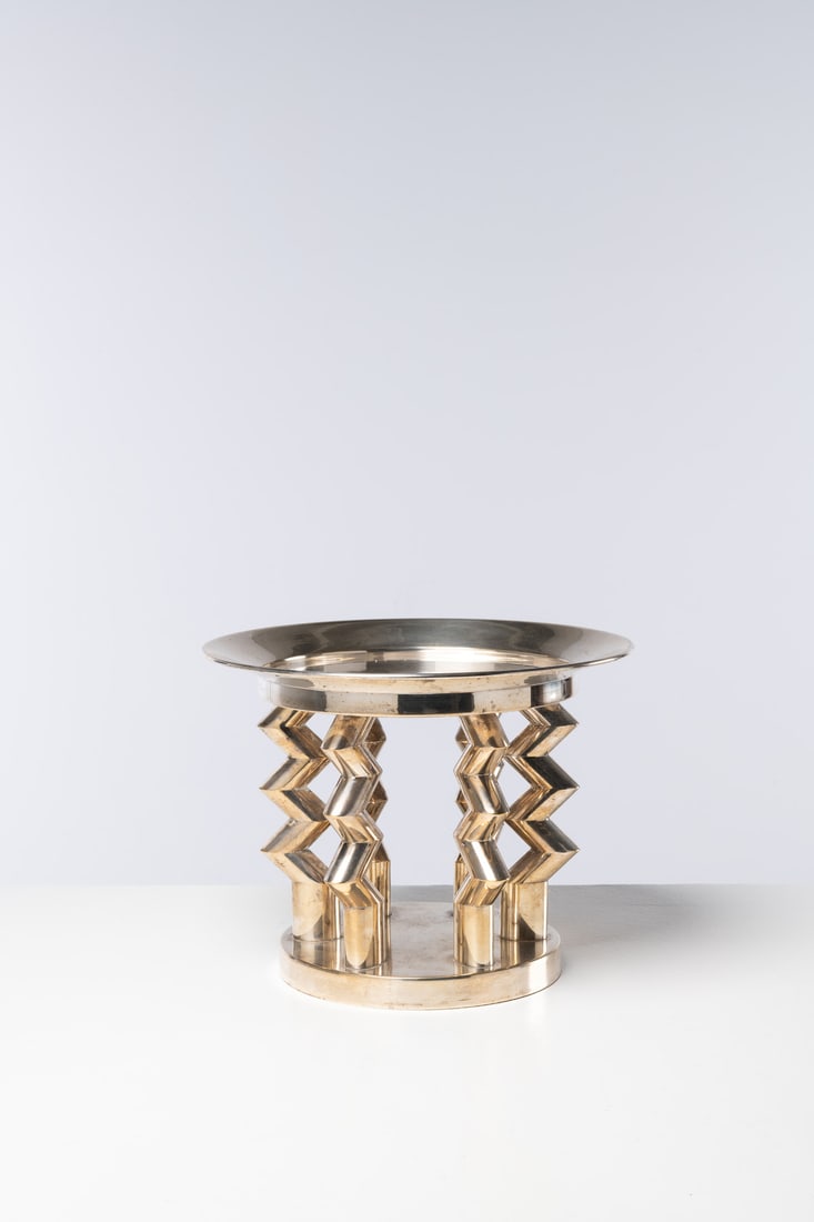 Ettore Sottsass (1917-2007) Centerpiece or fruit bowl - Model ‘Murmansk’ Solid silver (1 of 1)