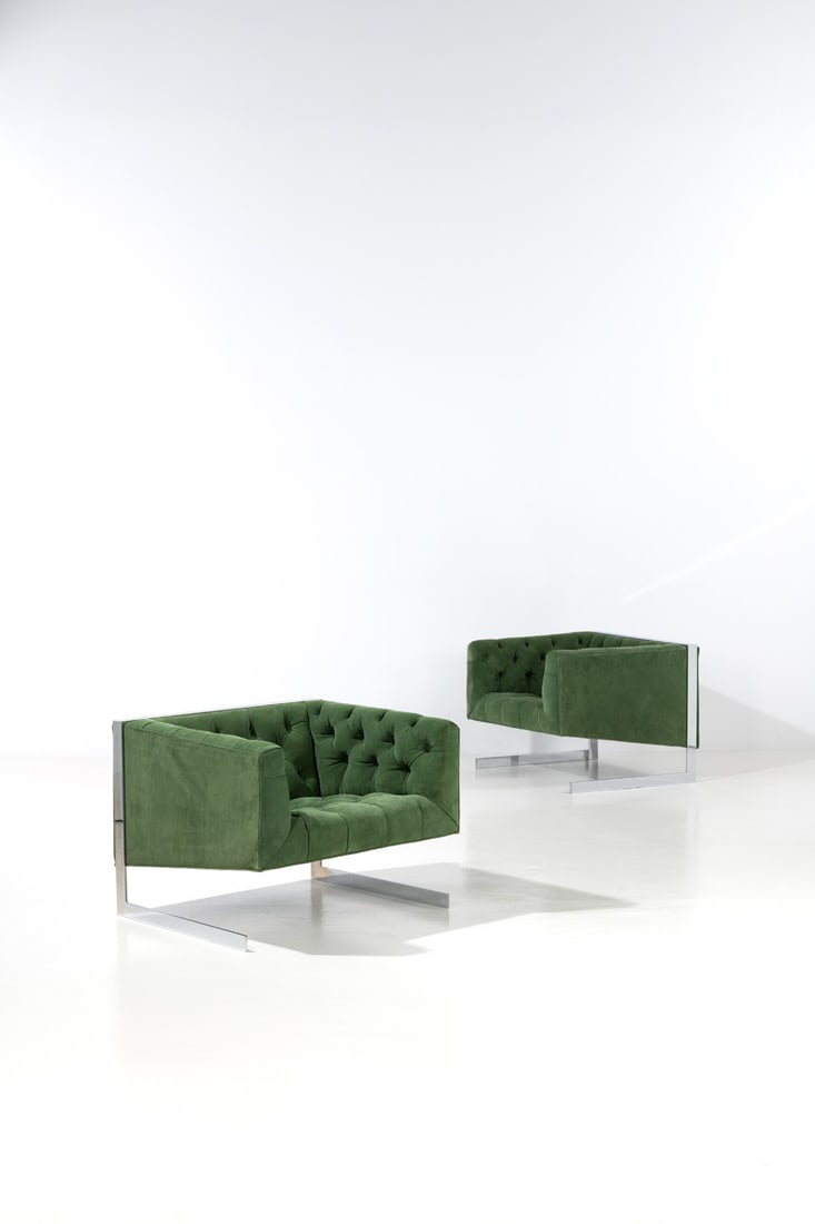 x Milo Baughmann (1923-2003) Pair of armchairs: x Milo Baughmann (1923-2003)Pair of armchairsChromed metal and leatherEdited by Thayer CogginModel created circa 1965H 65 × L 78 × W 80 cm