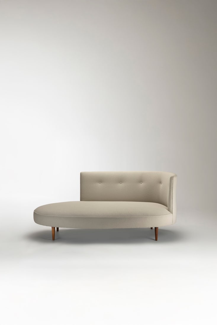 Harvey Probber (1922–2003) Chaise longue - 'Ovoid chaise 999' Model Wood and fabric Model: Harvey Probber (1922–2003)Chaise longue - 'Ovoid chaise 999' ModelWood and fabricModel created in 1950H 74 × W 170 × D 87 cmBibliography: Furniture Designed by Harvey Probber, catalogu