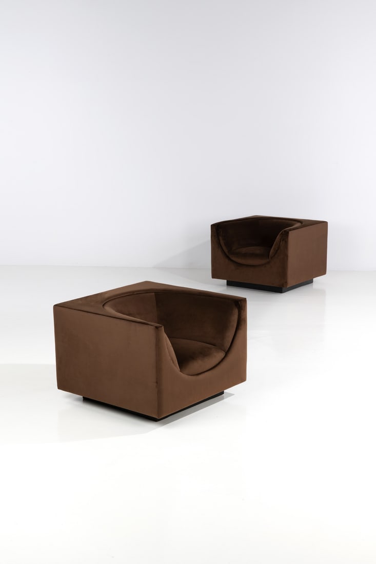 Jorge Zalszupin (1922-2020) Pair of armchairs - 'Cubo' Model (1 of 2)