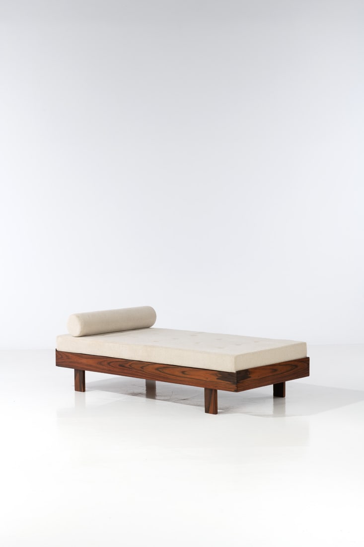 Jorge Zalszupin (1922-2020) Daybed: Jorge Zalszupin (1922-2020)DaybedImbuia and fabricEdited by L'Atelier MóvéisModel created circa 1959H 63 × L 190 × W 89 cm