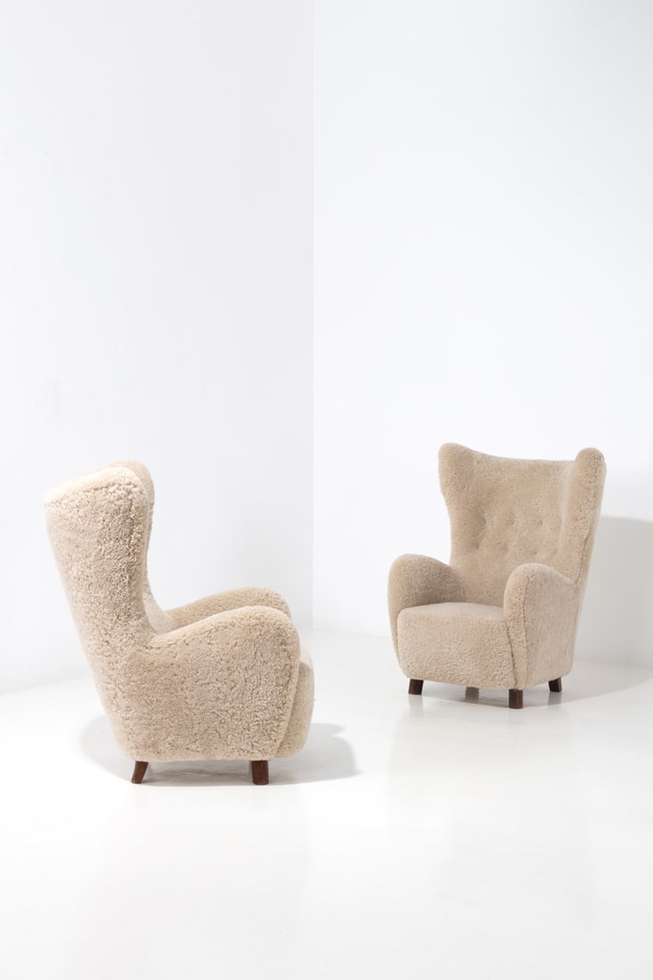 xx Mogens Lassen (1901-1987) Pair of 'Wingchair' armchairs (1 of 2)