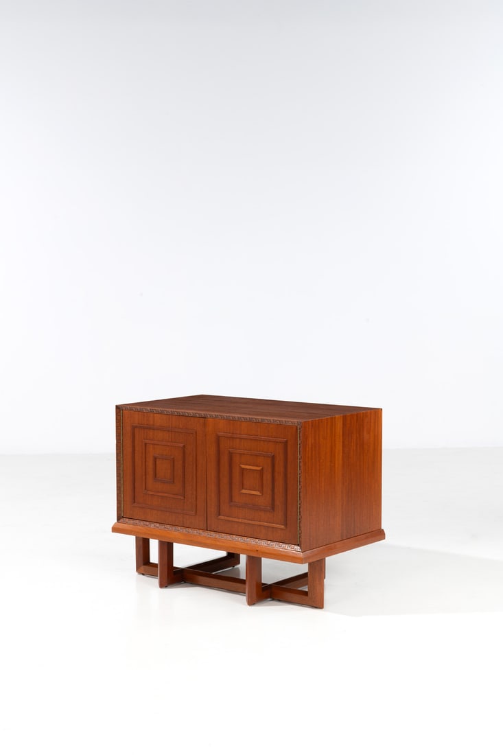 x Frank Lloyd Wright (1867-1959) Sideboard - ‘Taliesin’ series (1 of 1)