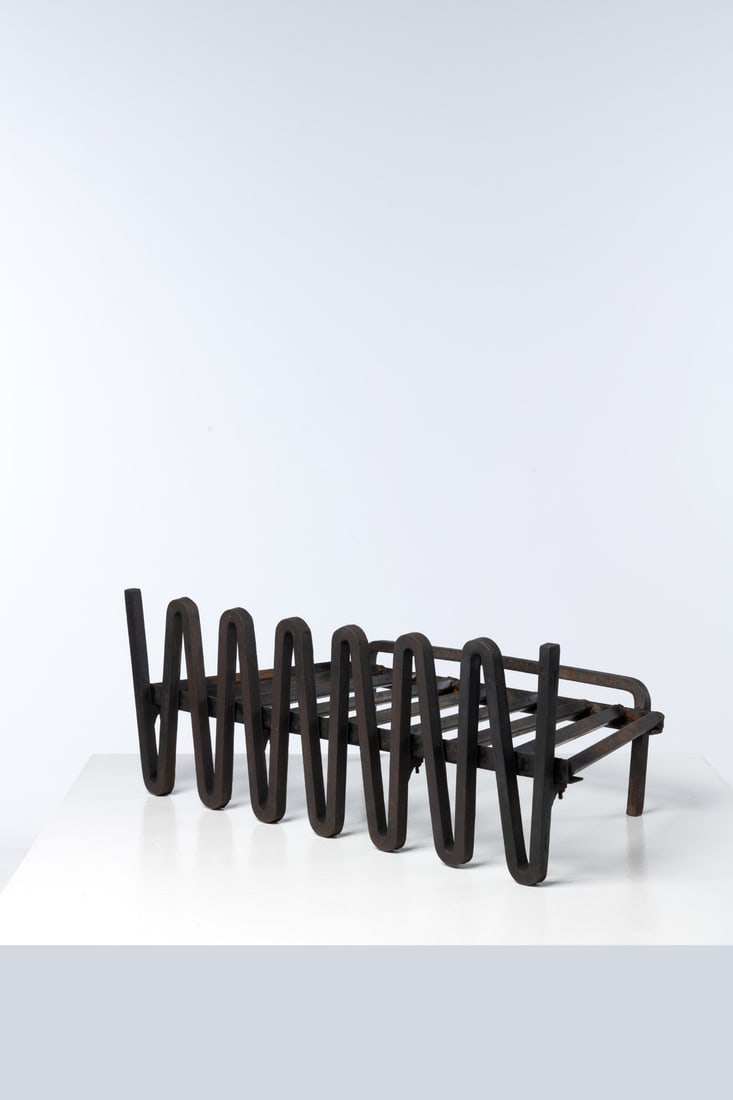 x Mel Bogart (20th c.) Fire grate (1 of 1)