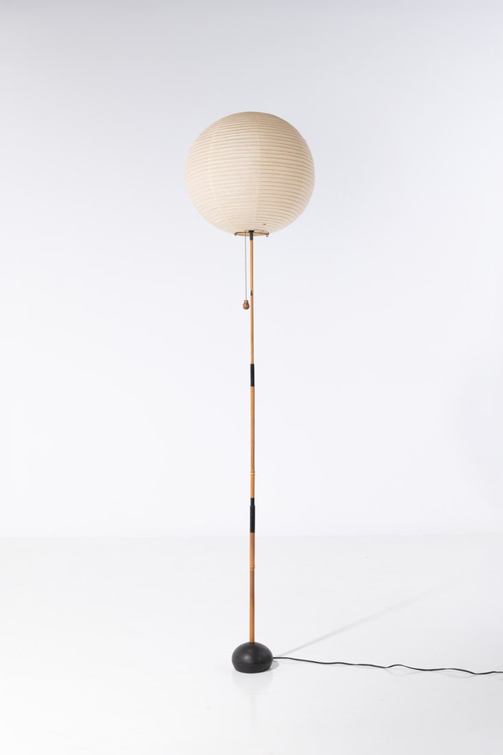 x Isamu Noguchi (1904-1988) Floor lamp - model BB3-55F (1 of 1)