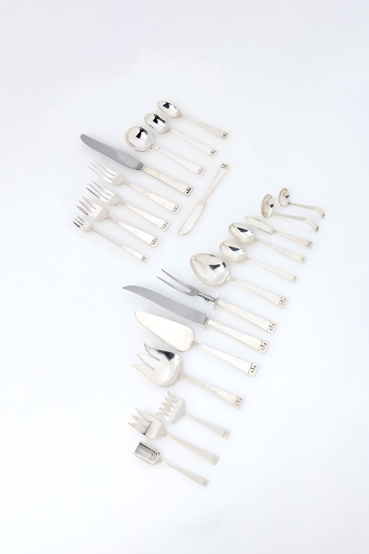 x Allan Adler (1916-2002) 16-person flatware set - 'Chinese Key' model (1 of 5)
