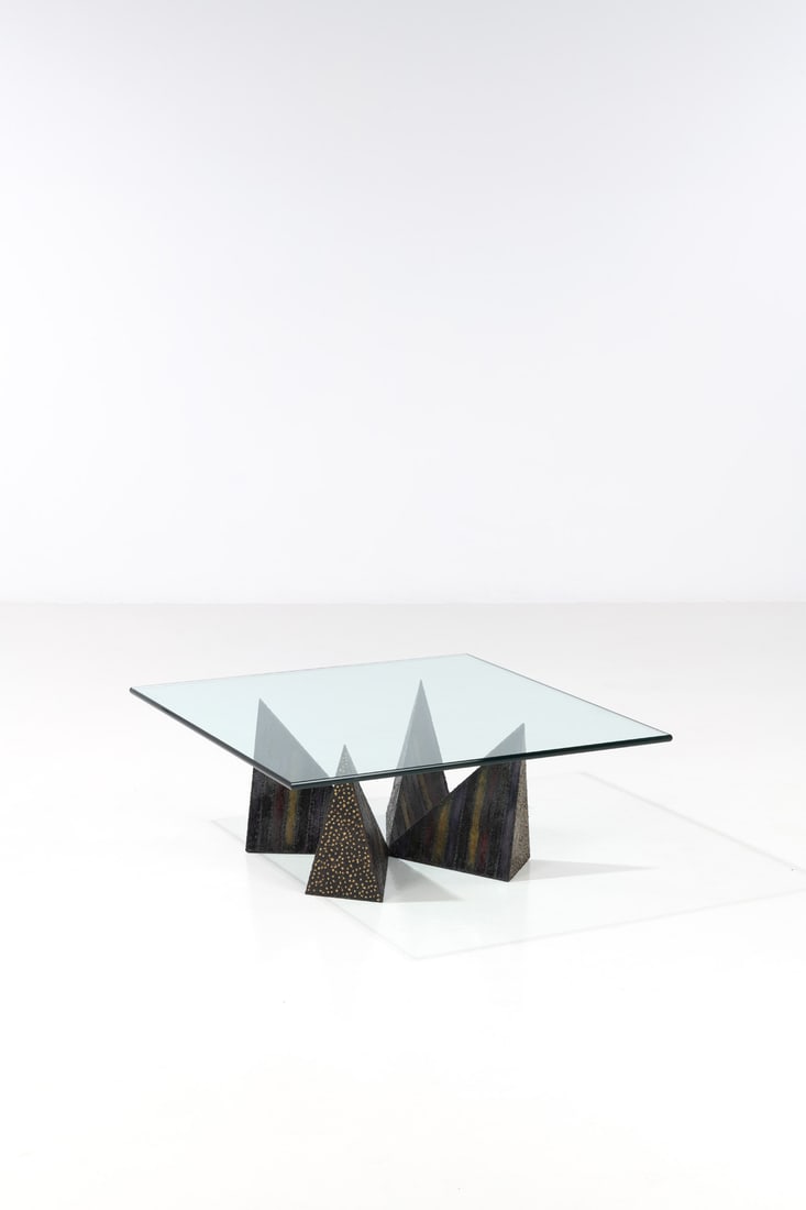 x Paul Evans (1931-1987) Coffee table - 'Pyramid'model (1 of 2)