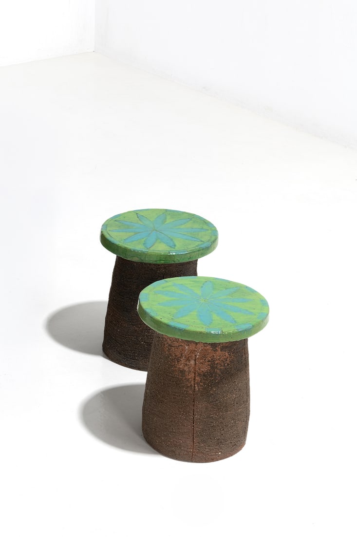 x Stan Bitters (born 1936) Pair of stools - Unique piece (1 of 1)