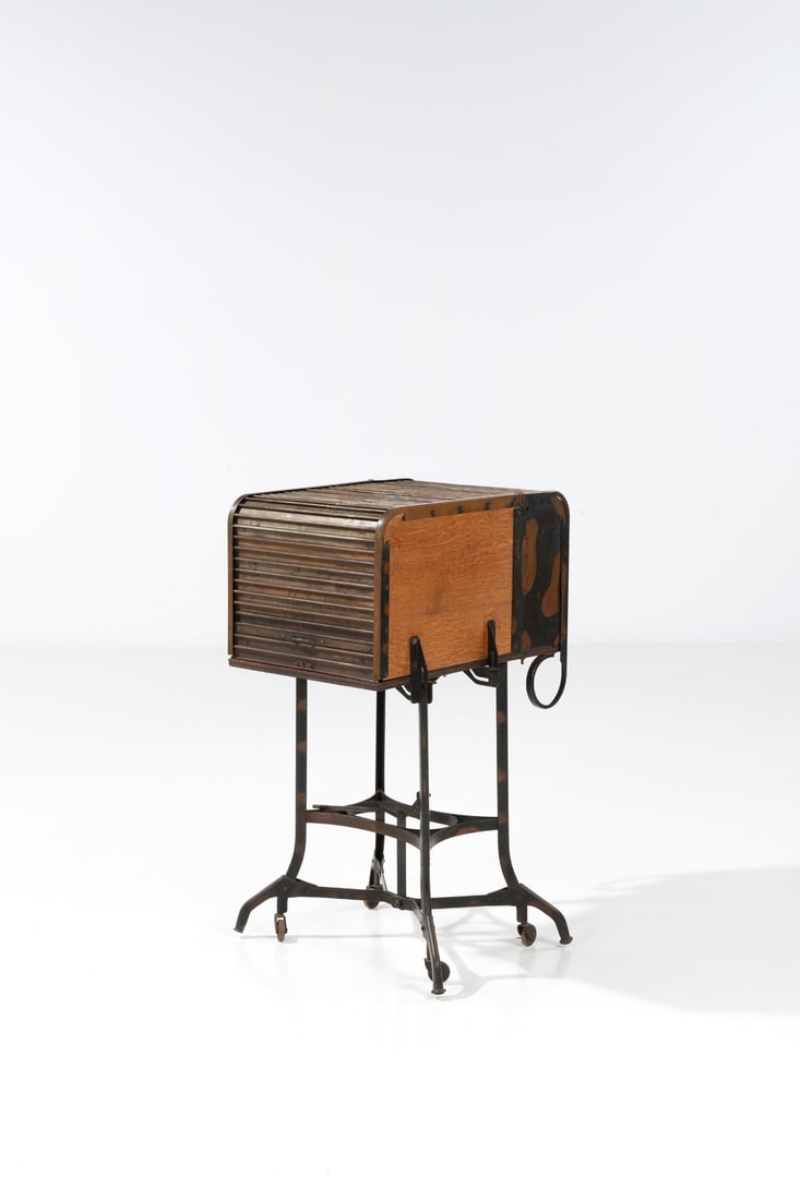 American production (20th c.) Roll-top desk (1 of 3)