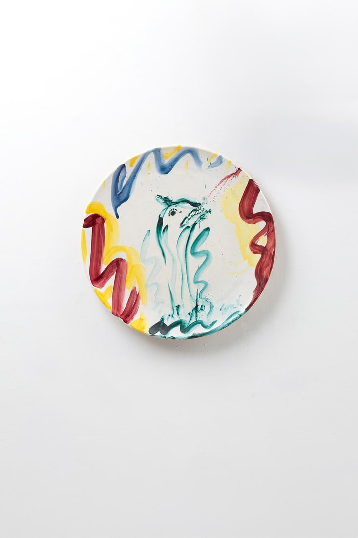 Serge Vandercam (1924–2005) Dish Glazed ceramic Engraved signature in the lower left corner: Serge Vandercam (1924–2005) Dish Glazed ceramic Engraved signature in the lower left corner Inscription under the glaze: CER. SAN GIORGIIO ALBISOLA on the reverse H 50 x D 5.5 cm Provenance: Pri