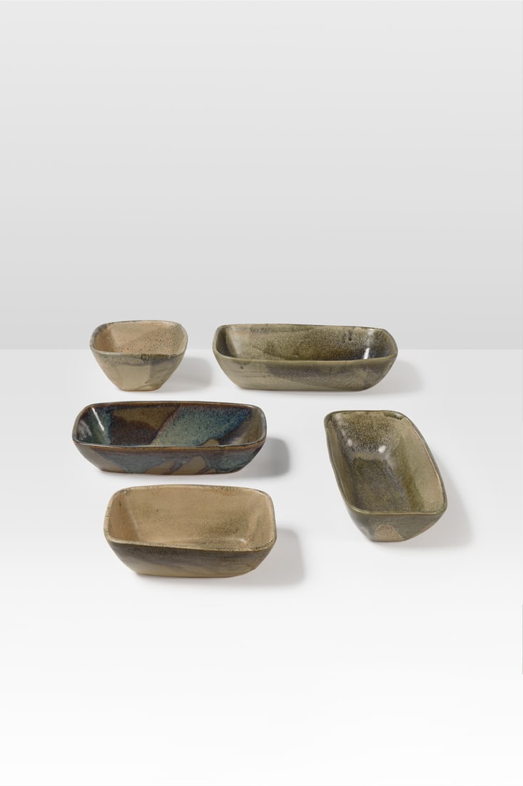 Pierre Culot (1938-2011) Set of five dishes: Pierre Culot (1938-2011) Set of five dishes Glazed stoneware Monogrammed beneath the base Models created circa 1985 H 9 × L 34 ×W 19,5 cm H 7 × L 29 ×W 15 cm H 7 ×L 28