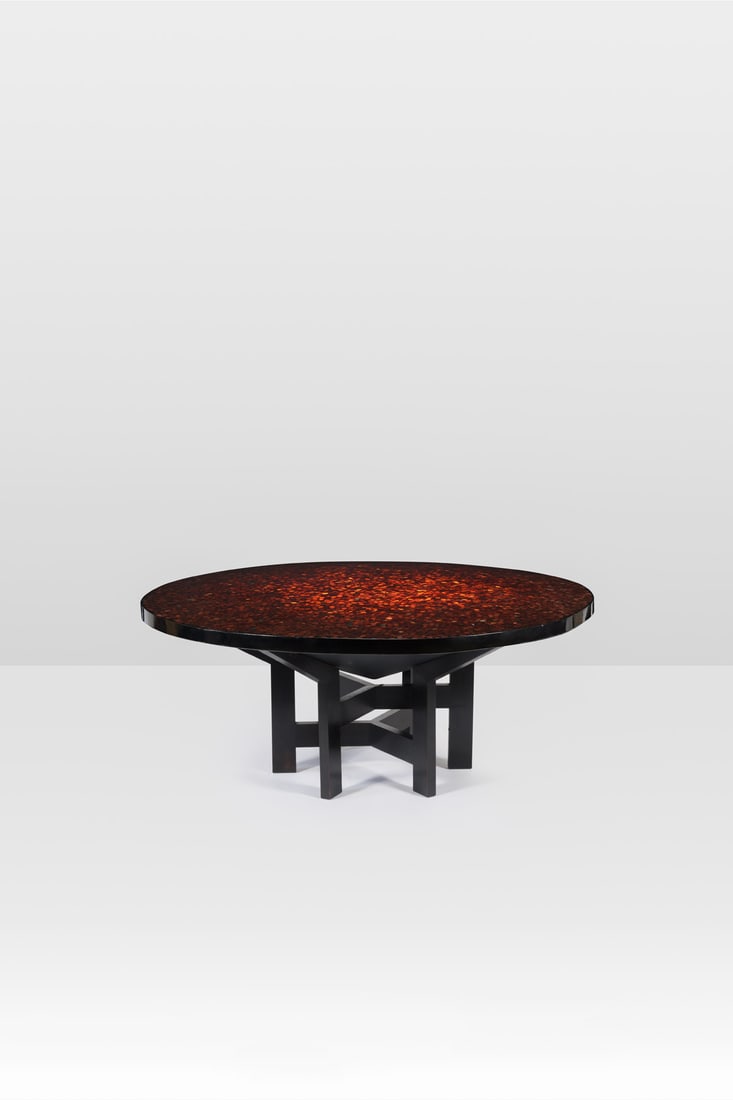 Ado Chale (1928-2025) Backlit table –: Ado Chale (1928-2025) Backlit table – Special order Agate and carnelian inclusions in resin, lacquered wood and lacquered sheet metal feet, seven light spots Model created in 1970 H 71,5 ×