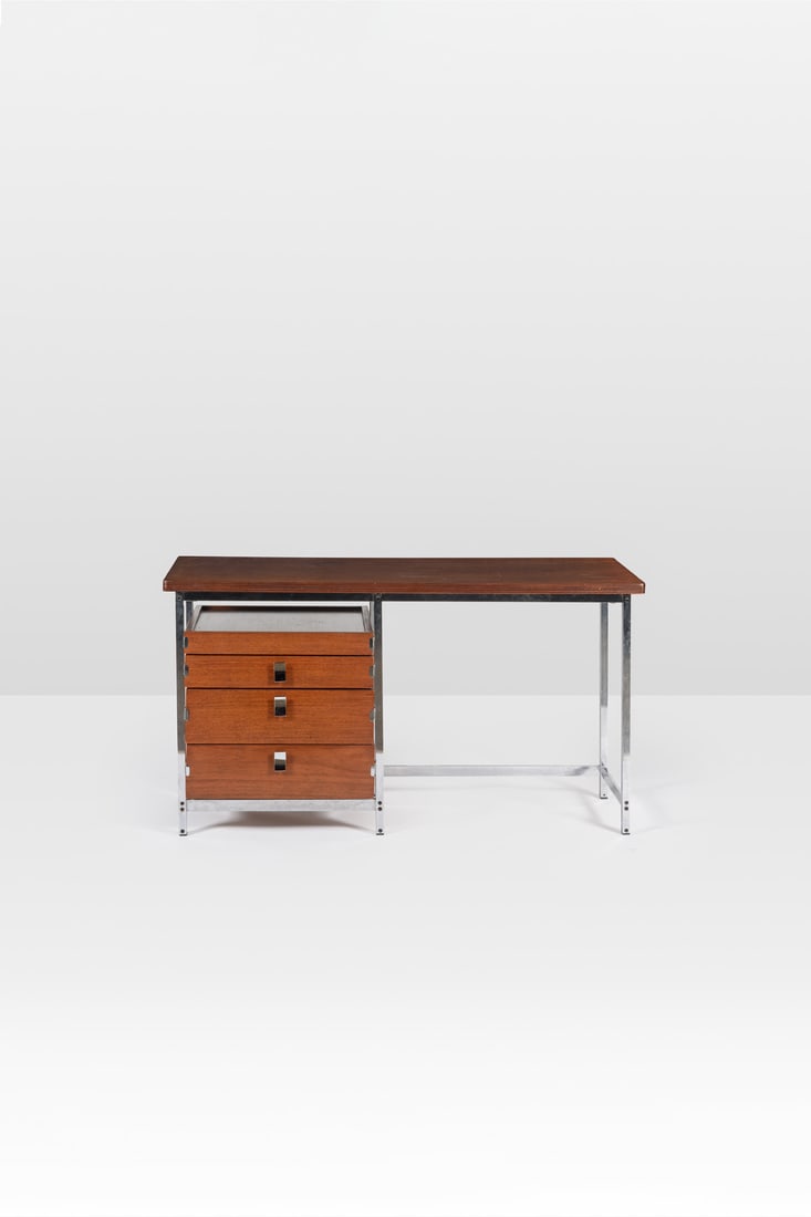 Jules Wabbes (1919-1974) Single-storage return desk - 'Dactylo' model: Jules Wabbes (1919-1974) Single-storage return desk - 'Dactylo' model Wood veneer and chromed steel Model created circa 1960 H 66 × L 120 × W 52 cm