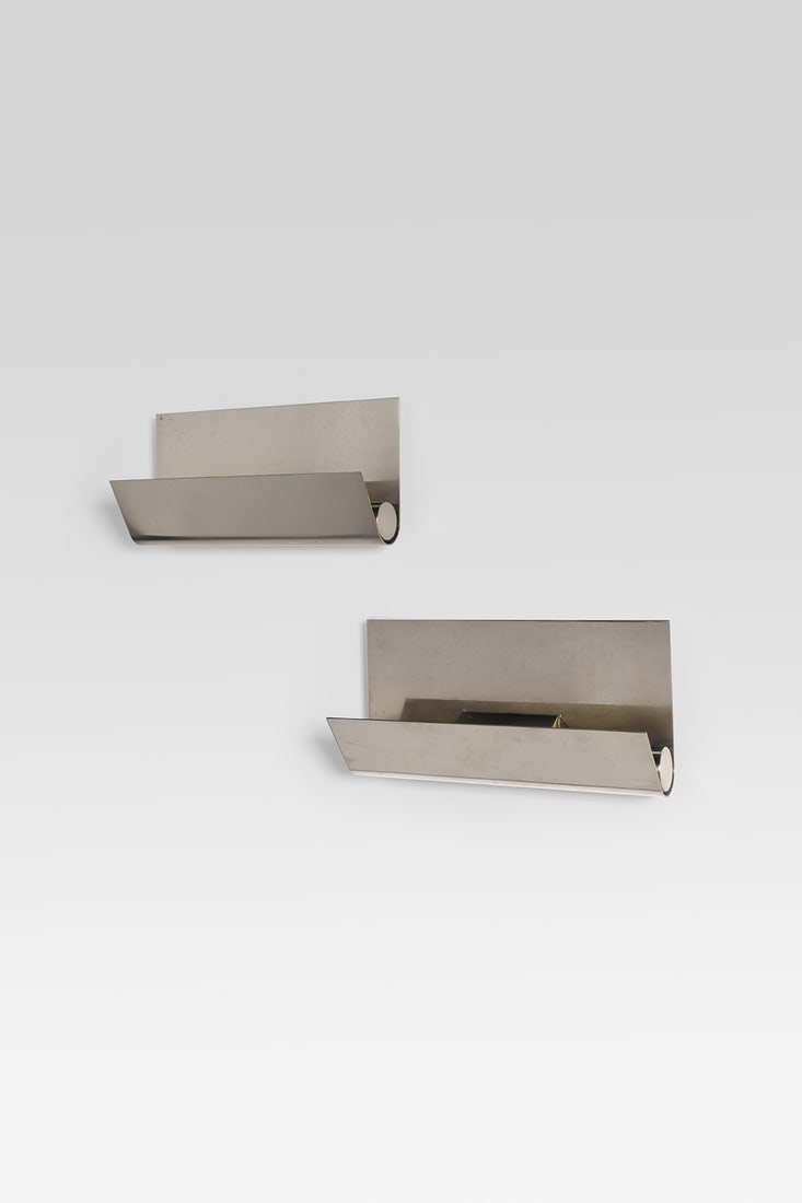 Christophe Gevers (1928-2007) Pair of sconces - Model 'GE50': Christophe Gevers (1928-2007) Pair of sconces - Model 'GE50' Chromed brass Edited by Light Model created in 1975 H 19 × L 40 × W 11 cm Provenance: Hôtel Métropole, Brussels,