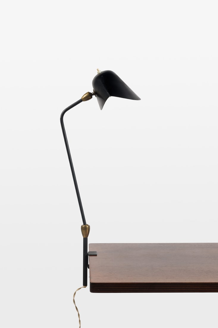Serge Mouille (1922-1988) ‘Agrafe à two rotules’ desk lamp: Serge Mouille (1922-1988) ‘Agrafe à two rotules’ desk lamp Lacquered aluminum, lacquered steel and gilded brass Model created in 1957 H 65 cm Bibliography: P. E. Pralus, ‘Serge 