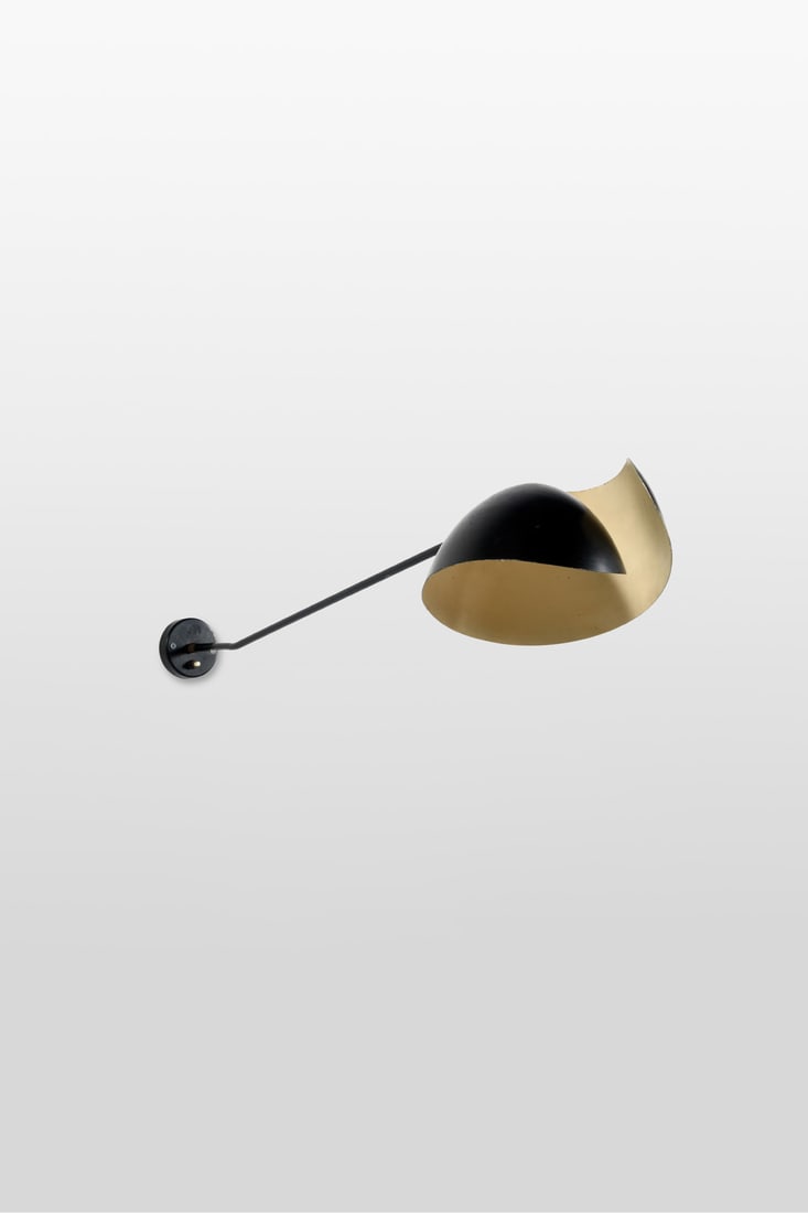 Serge Mouille (1922-1988) ‘Escargot’ sconce: Serge Mouille (1922-1988) ‘Escargot’ sconce Lacquered aluminum, lacquered steel and gilded brass Model created circa 1955 L 76 cm