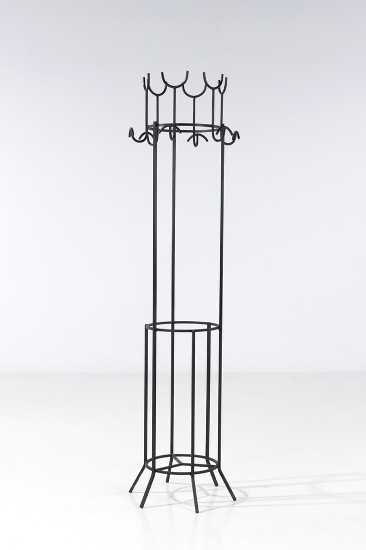 Franco Campo (20th c.) & Carlo Graffi (1925-1985) ‘Prisco’ coat-hanger: Franco Campo (20th c.) & Carlo Graffi (1925-1985) ‘Prisco’ coat-hanger Lacquered iron Model created circa 1961 H 186 × Ø 50 cm Bibliography: Domus no 373, Dec. 1960, unpaginated
