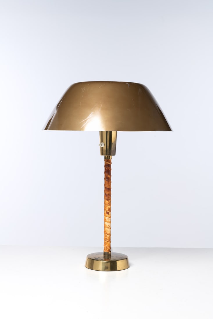 Lisa Johansson-Pape (1907-1989) Table lamp – Model no. 40-025, ‘Senator’ (1 of 1)
